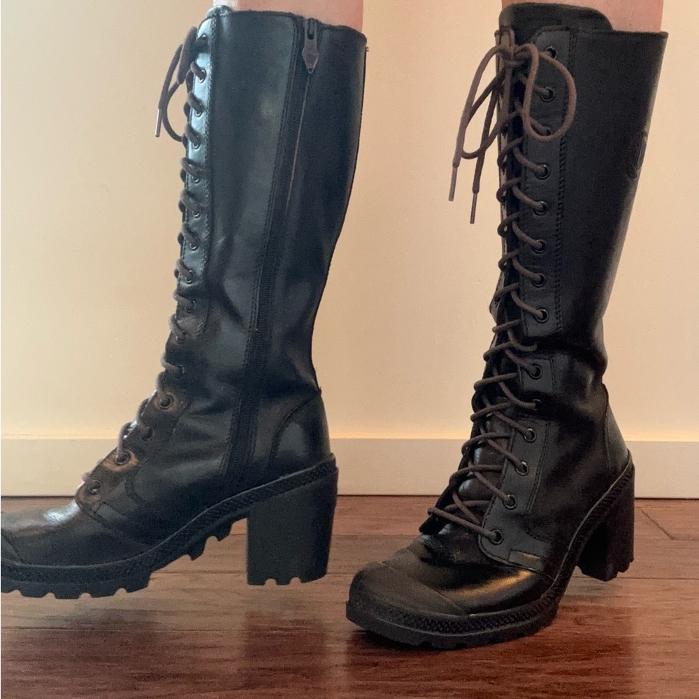 PALLADIUM knee high boots ~ Lace up with full zipper. Sz 8 1/2 ~ EXCELLENT COND!